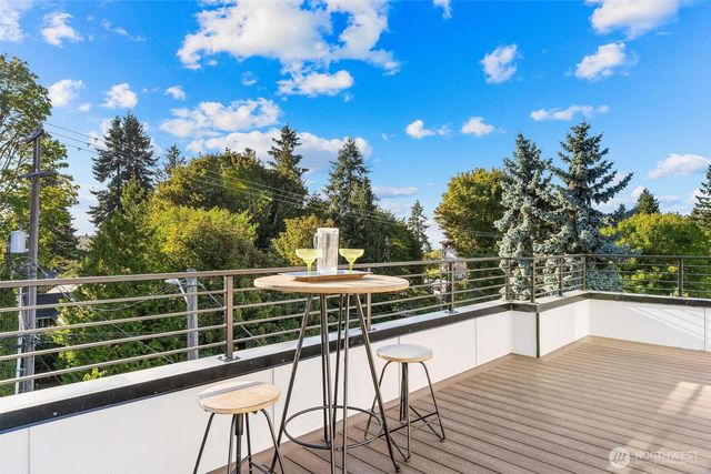 7150 47th Avenue SW, Seattle, WA 98136