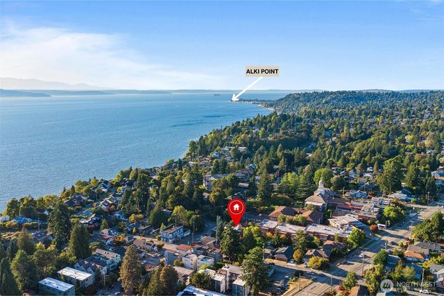 7150 47th Avenue SW, Seattle, WA 98136