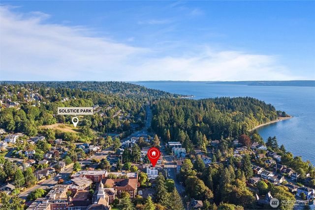 7150 47th Avenue SW, Seattle, WA 98136