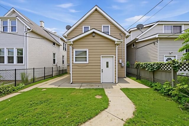 2316 Florence Street, Blue Island, IL 60406
