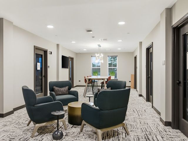 250 McHenry Road B2B3, Buffalo Grove, IL 60089