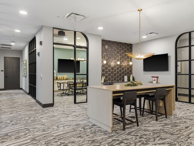 250 McHenry Road B2B3, Buffalo Grove, IL 60089