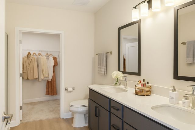 250 McHenry Road B2B3, Buffalo Grove, IL 60089