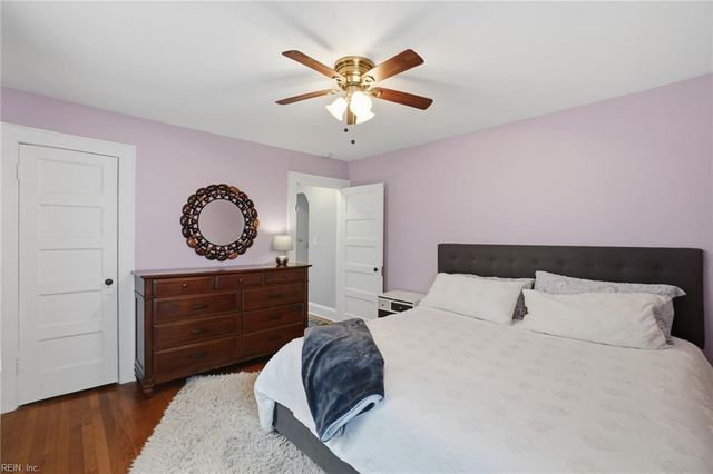 1164 Jamestown CRES, Norfolk, VA 23508