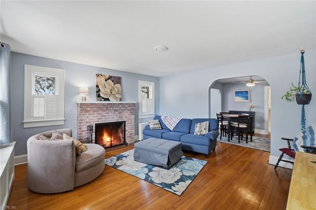 1164 Jamestown CRES, Norfolk, VA 23508