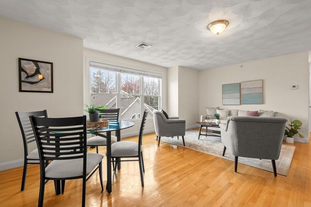 36 Middlesex Ave 5, Wilmington, MA 01887