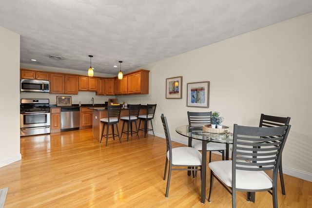 36 Middlesex Ave 5, Wilmington, MA 01887