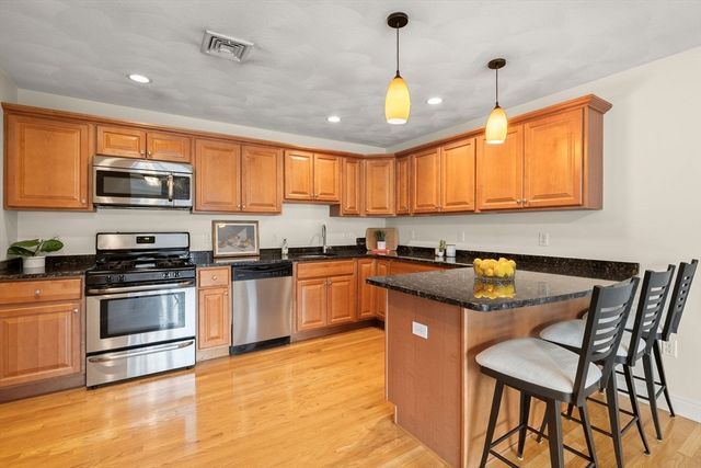36 Middlesex Ave 5, Wilmington, MA 01887
