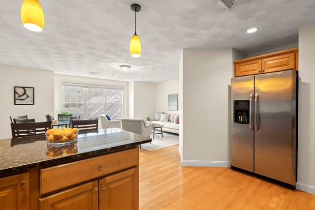 36 Middlesex Ave 5, Wilmington, MA 01887