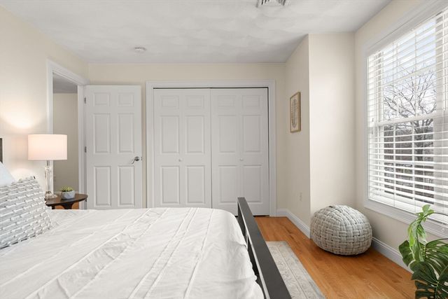 36 Middlesex Ave 5, Wilmington, MA 01887