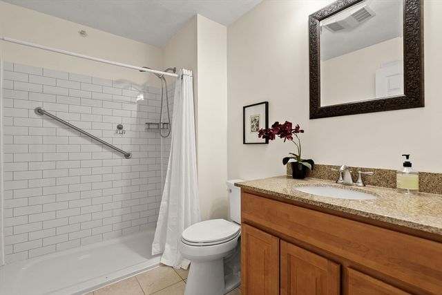 36 Middlesex Ave 5, Wilmington, MA 01887