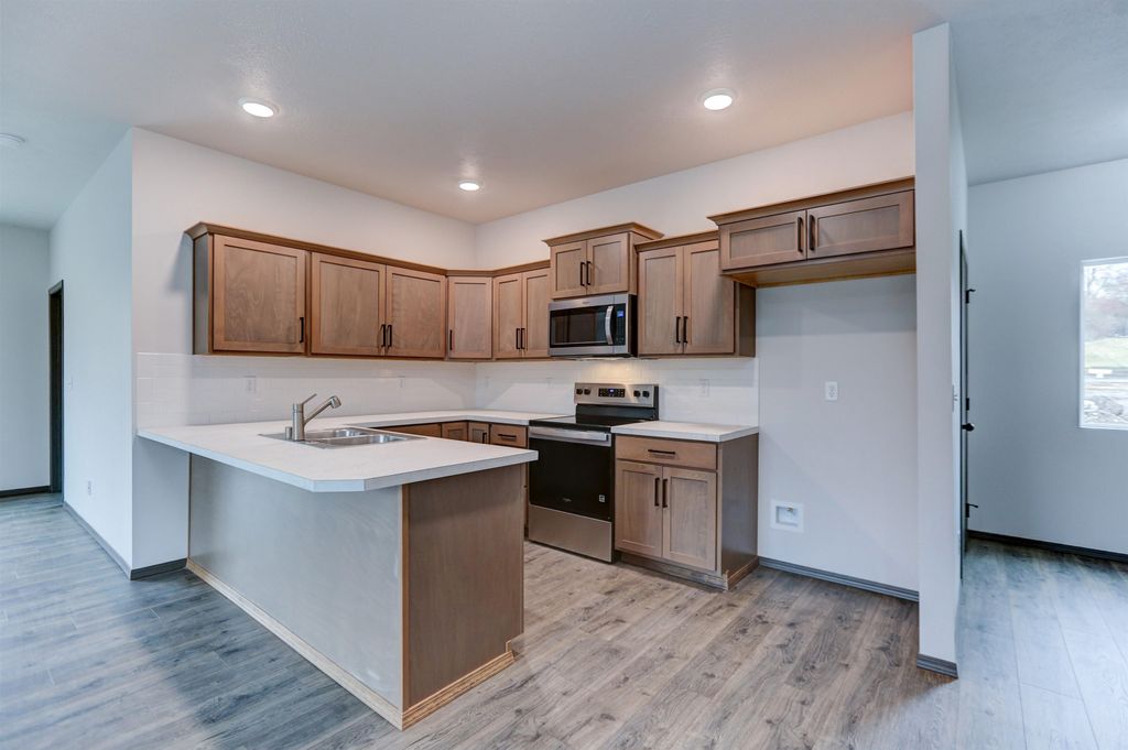 422 N Martini Ln, Spokane Valley, WA 99216 photo 4