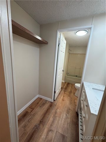 2840 S Pine Ridge Avenue, Homosassa, FL 34448