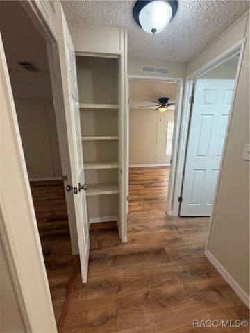 2840 S Pine Ridge Avenue, Homosassa, FL 34448