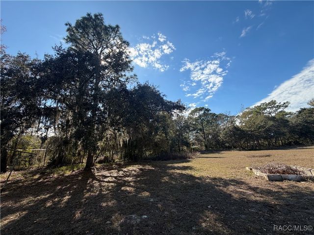 2840 S Pine Ridge Avenue, Homosassa, FL 34448