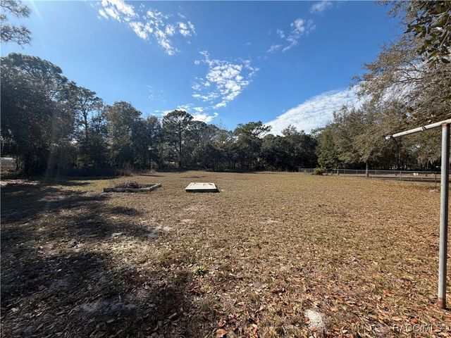 2840 S Pine Ridge Avenue, Homosassa, FL 34448