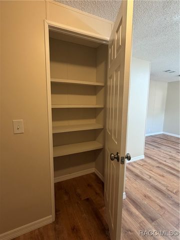 2840 S Pine Ridge Avenue, Homosassa, FL 34448