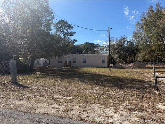 2840 S Pine Ridge Avenue, Homosassa, FL 34448