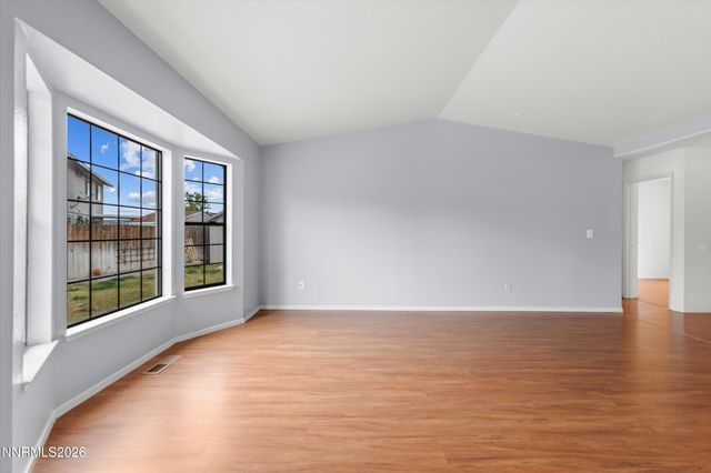 332 Woodside Court, Dayton, NV 89403