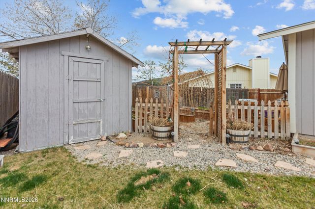 332 Woodside Court, Dayton, NV 89403