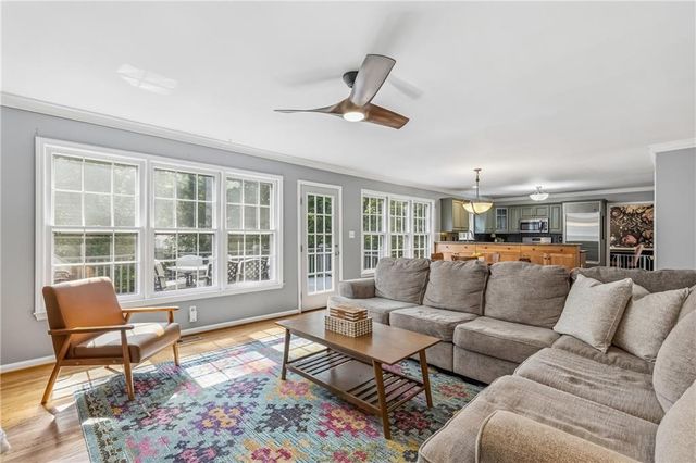 4924 Marlos Drive NE, Marietta, GA 30066