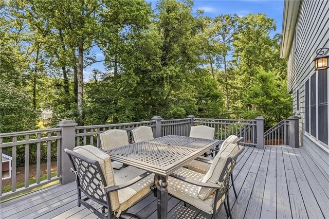 4924 Marlos Drive NE, Marietta, GA 30066