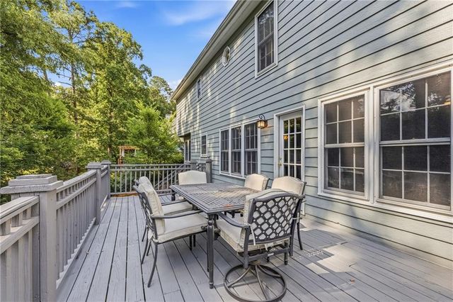 4924 Marlos Drive NE, Marietta, GA 30066
