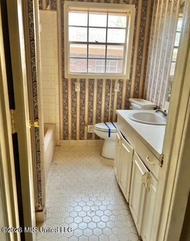 122 Green Harbor Drive, Jackson, MS 39206