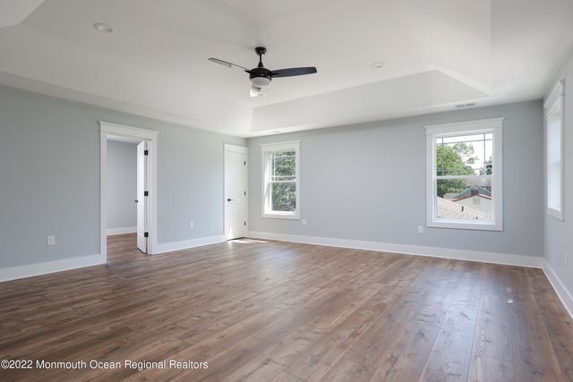 498 Harding Avenue, Bayville, NJ 08721