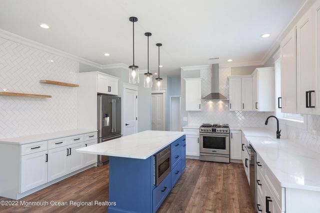 498 Harding Avenue, Bayville, NJ 08721