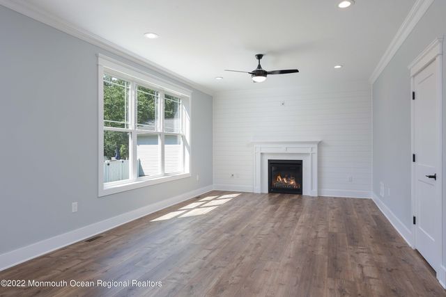 498 Harding Avenue, Bayville, NJ 08721