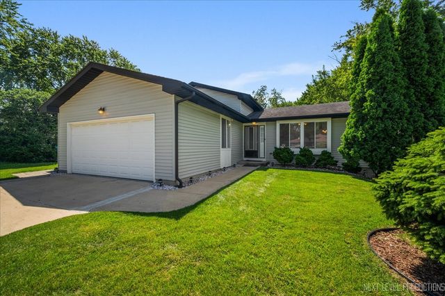 35W837 Crispin Drive, Elgin, IL 60123