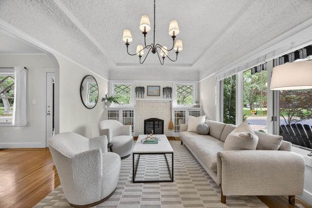 2549 7th Ave, Sacramento, CA 95818