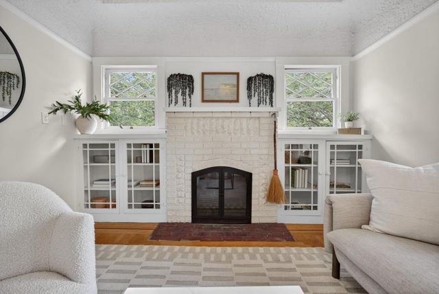 2549 7th Ave, Sacramento, CA 95818