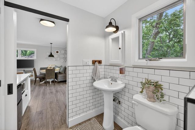 2549 7th Ave, Sacramento, CA 95818