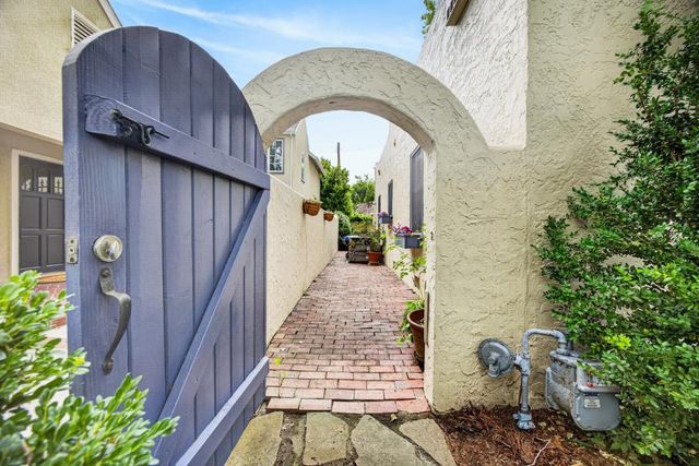 2549 7th Ave, Sacramento, CA 95818