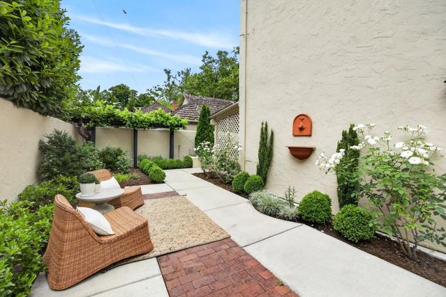 2549 7th Ave, Sacramento, CA 95818