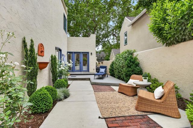 2549 7th Ave, Sacramento, CA 95818