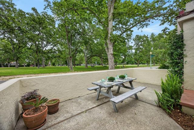 2549 7th Ave, Sacramento, CA 95818