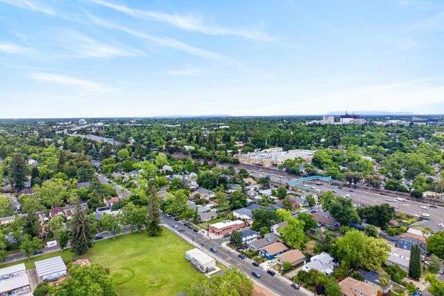 2549 7th Ave, Sacramento, CA 95818