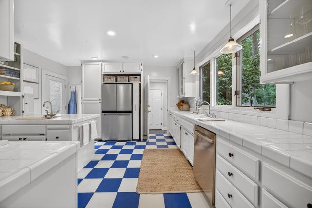 2549 7th Ave, Sacramento, CA 95818