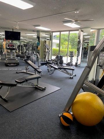 3400 NE 192nd Street 1910, Aventura, FL 33180