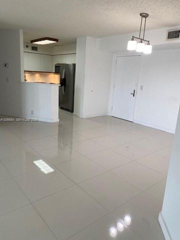 3400 NE 192nd Street 1910, Aventura, FL 33180