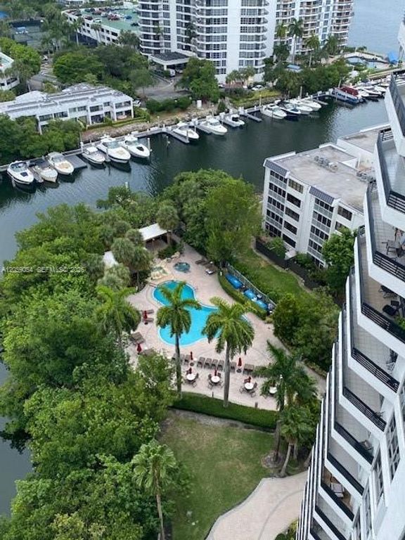 3400 NE 192nd Street 1910, Aventura, FL 33180