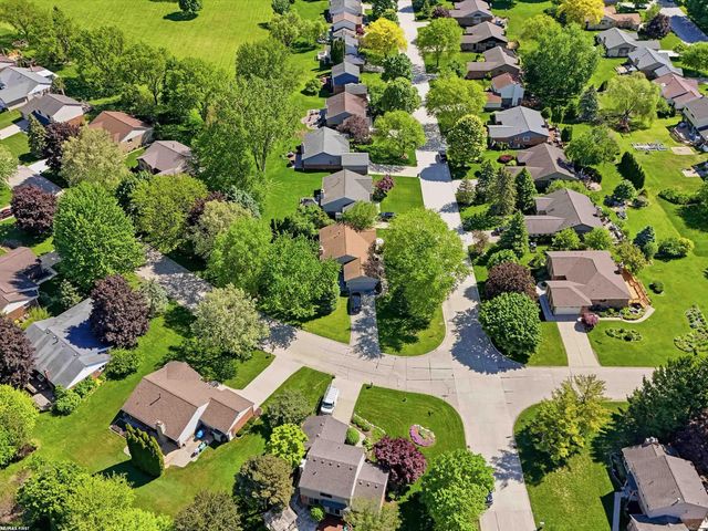 2250 Highsplint Drive, Rochester Hills, MI 48307