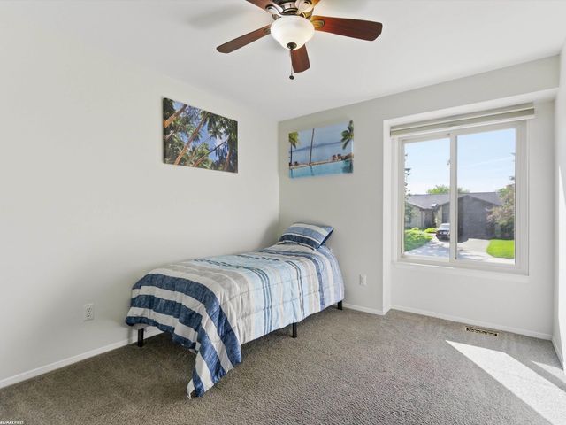 2250 Highsplint Drive, Rochester Hills, MI 48307
