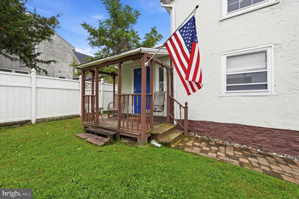 407 JEFFERSON ST #, BRIDGEPORT, PA 19405 — photo 3