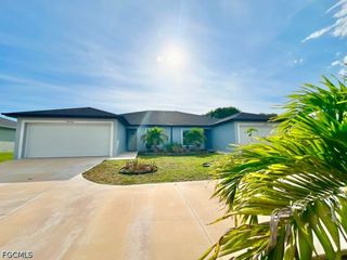 4622 SW 7th PL, Cape Coral, FL 33914