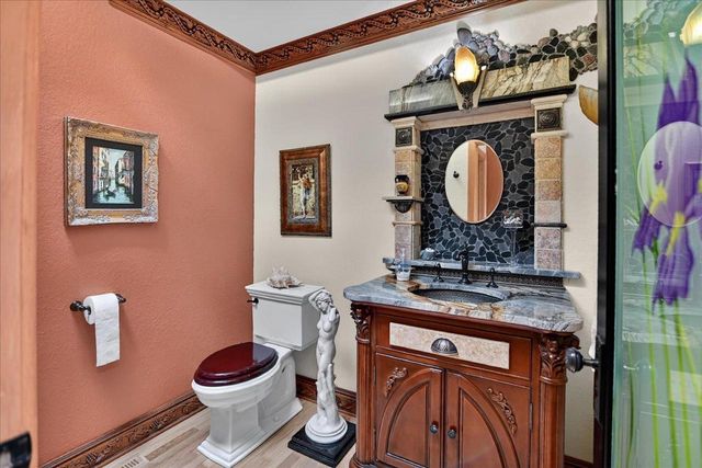 4523 Winnequah Road, Monona, WI 53716