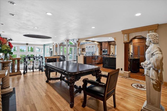 4523 Winnequah Road, Monona, WI 53716